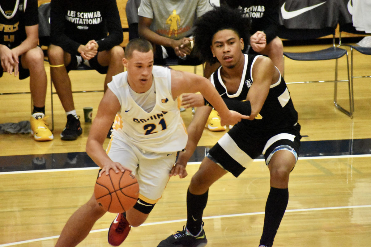 2021-12-28 at 7.48.04 PMbarlow jalen atkins-les schwab invitational 2